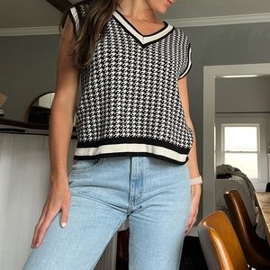 Black & white houndstooth sweater vest